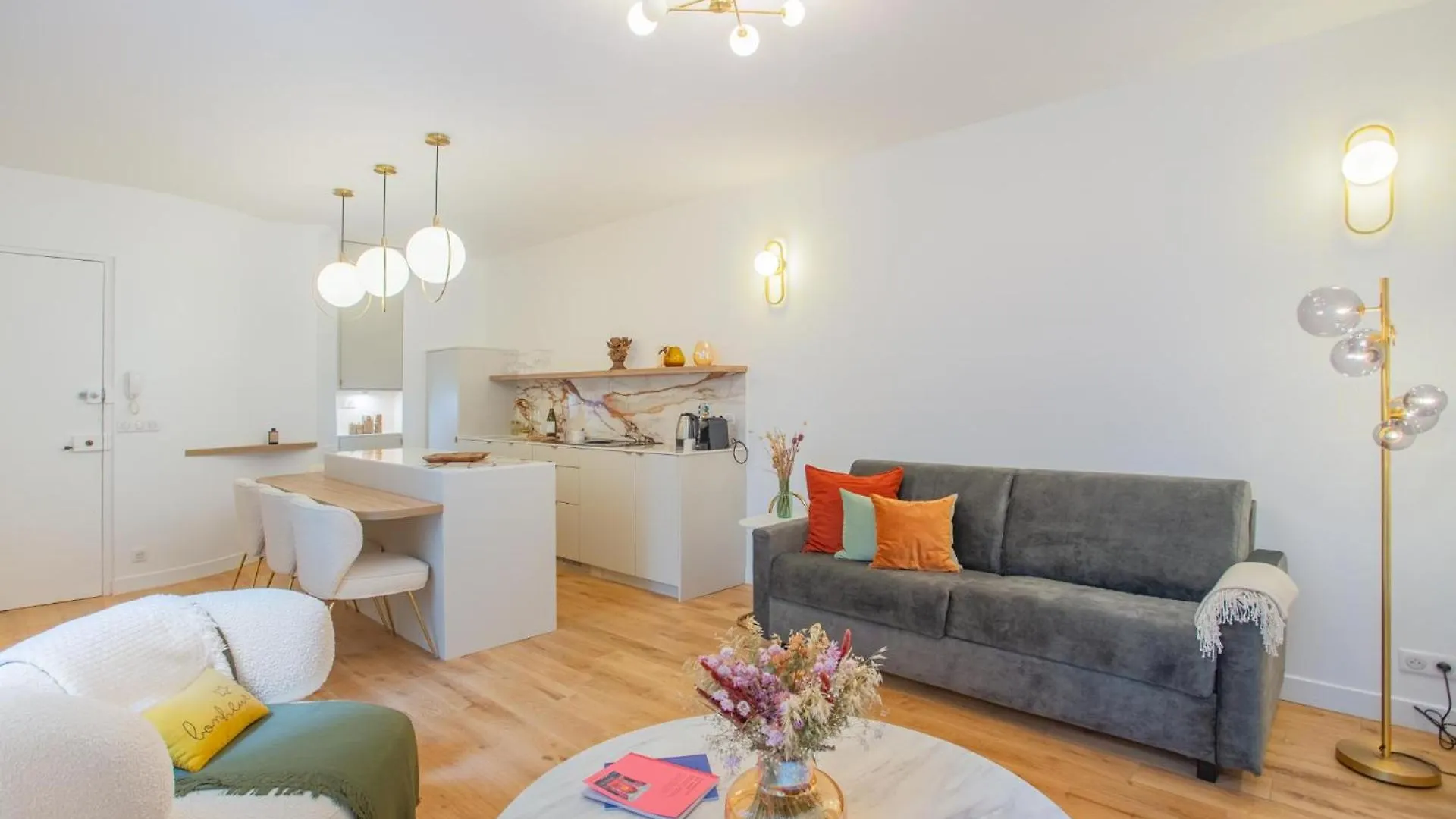 Montmartre Rochechouart - 1 Bed *