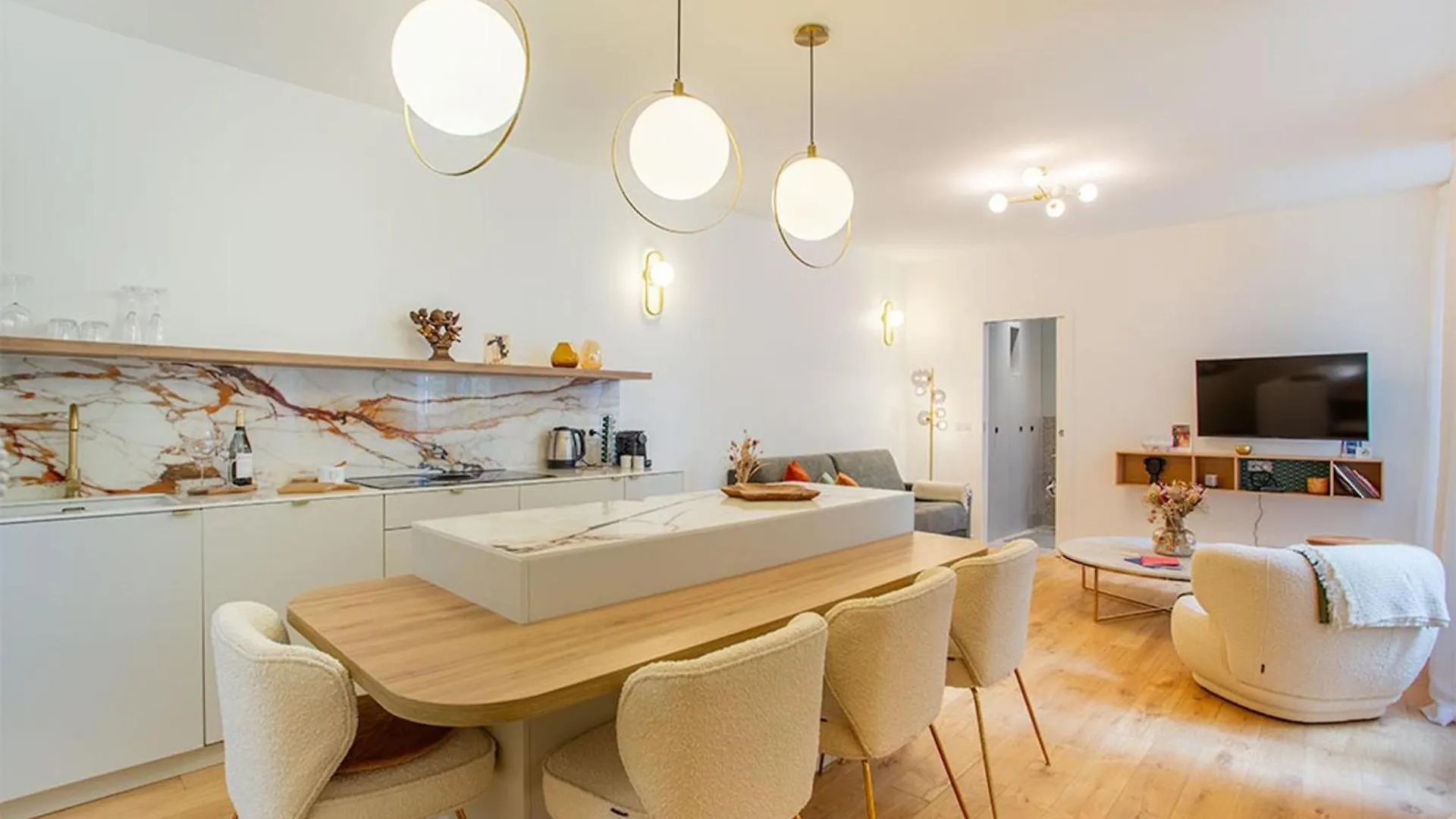 Apartment Montmartre Rochechouart - 1 Bed